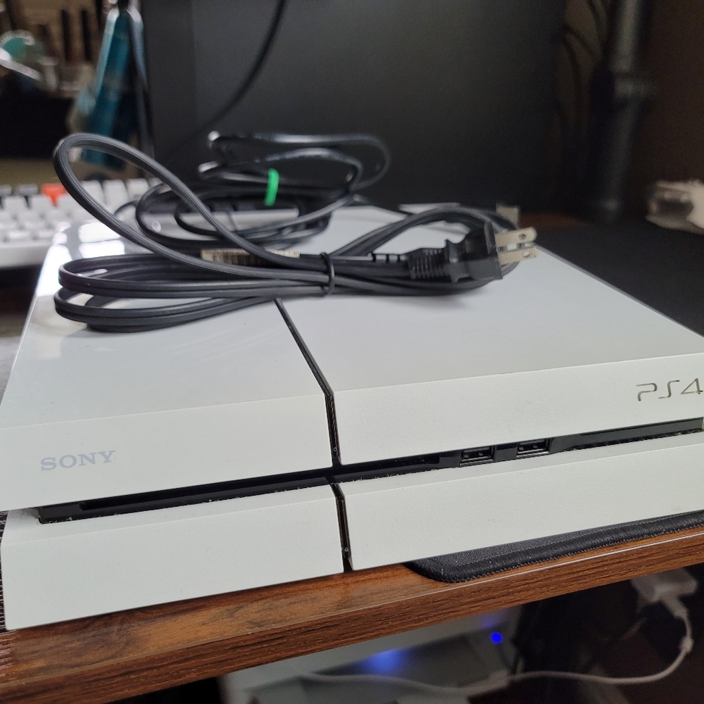 PS4